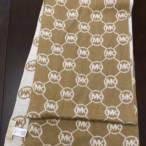 Women’s Michael Kors tan & cream scarf